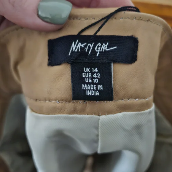NWT Nasty Gal Real Leather Stripe Booty Shorts MSRP $292 SIZE US 10 - Picture 12 of 12